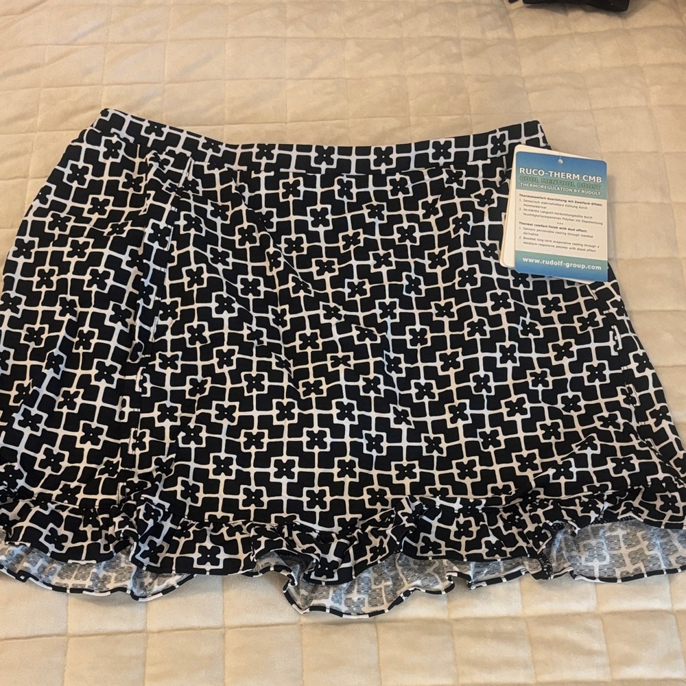 G Lifestyle Black and White Patterned Ruffle Hem Skirt